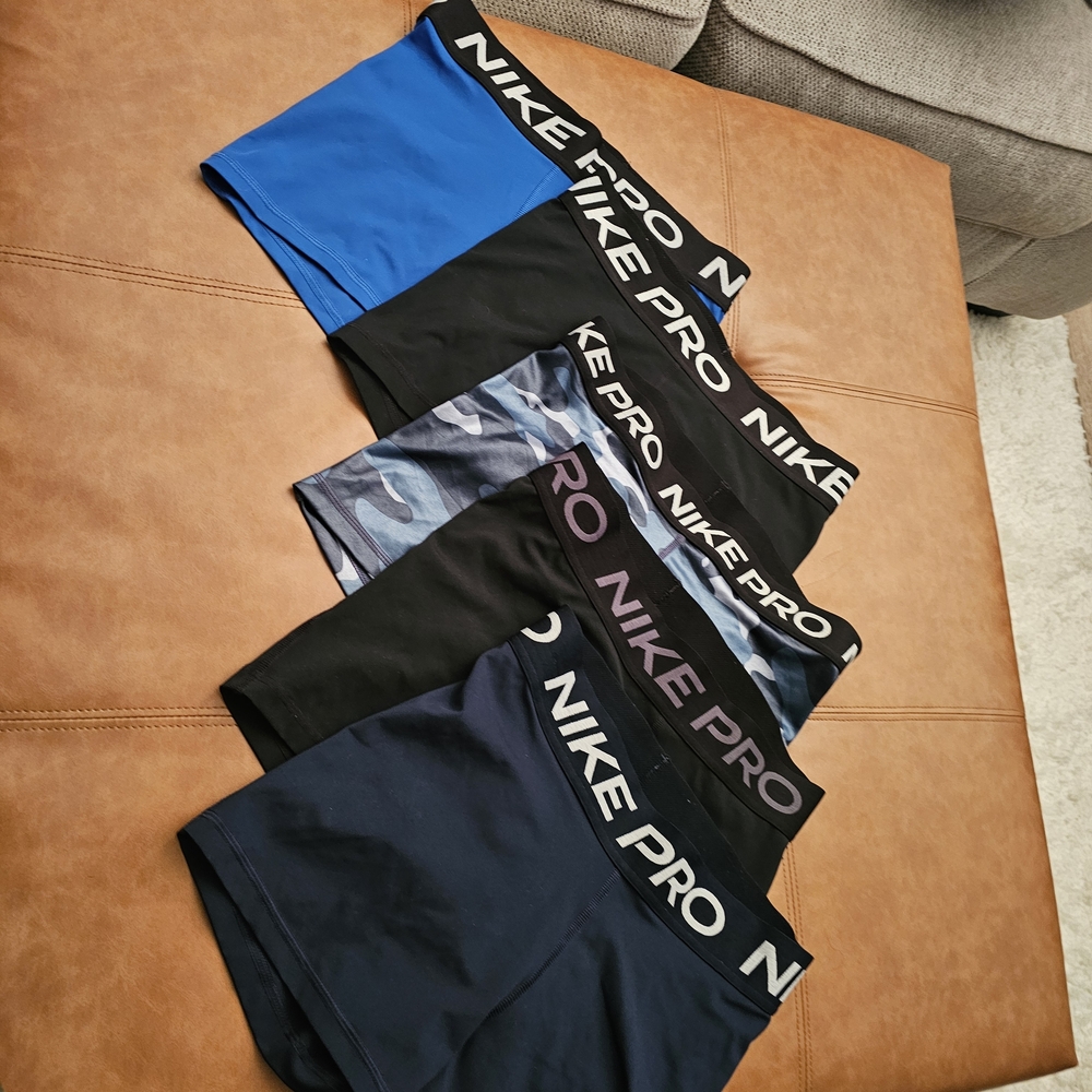 5 Nike Pro 2" Bundle